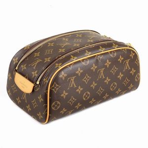 LOUIS VUITTON PORTACOSMETICI  - Asta VINTAGE: BORSE E ACCESSORI DI HERMES, LOUIS VUITTON E ALTRE GRANDI MAISON - Associazione Nazionale - Case d'Asta italiane