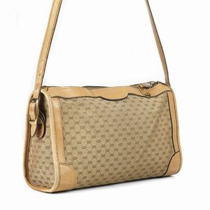 GUCCI GUCCI : GUCCI TRACOLLA VINTAGE  - Asta VINTAGE: BORSE E ACCESSORI DI HERMES, LOUIS VUITTON E ALTRE GRANDI MAISON - Associazione Nazionale - Case d'Asta italiane