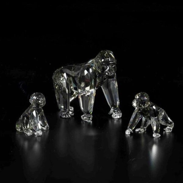 Famiglia di Gorilla Swarovski scs edizione annuale 2009  - Asta Swarovski: Crystalized Elegance - Associazione Nazionale - Case d'Asta italiane