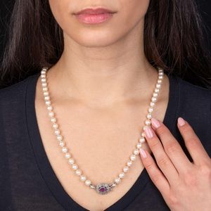 COLLANA DI PERLE CON RUBINO E DIAMANTI  - Asta Gioielli - Associazione Nazionale - Case d'Asta italiane