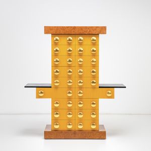 ETTORE SOTTSASS : Mobile contenitore  - Asta Fine Design - Associazione Nazionale - Case d'Asta italiane