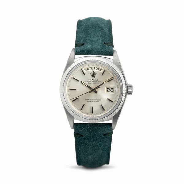 ROLEX : Elegante ed essenziale Daydate ref 1803 in oro bianco 18k, quadrante argent con indici a bastone applicati, ghiera zigrinata, carica automatica  - Asta Orologi da Polso - Associazione Nazionale - Case d'Asta italiane