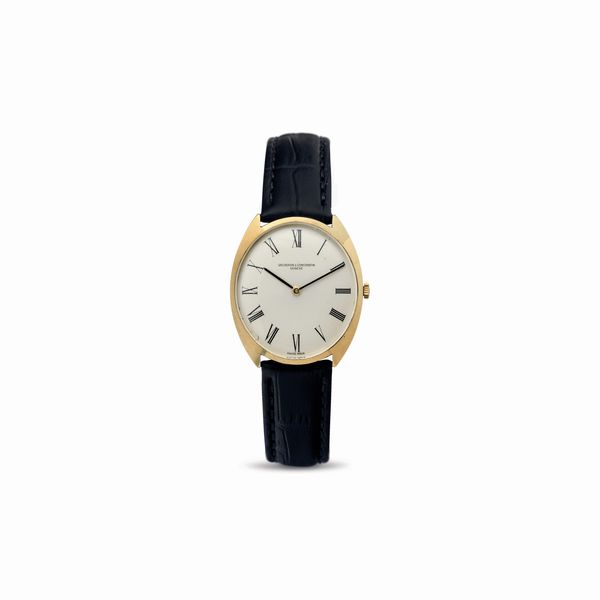 Vacheron & Constantin : Elegante orologio di forma tonneau in oro giallo 18k solo tempo carica manuale, quadrante Argent con numeri Romani  - Asta Orologi da Polso - Associazione Nazionale - Case d'Asta italiane