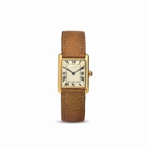 CARTIER - Elegante Tank Louis in oro giallo 18 kt a carica manuale, quadrante con numeri Romani, minuteria Chemin de Fer e deployante firmata Cartier