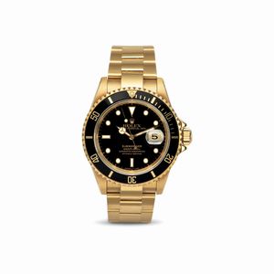 ROLEX - Prezioso Submariner 16618 in oro giallo 18k automatico, bracciale Oyster con chiusura Fliplock, quadrante nero bicchierini