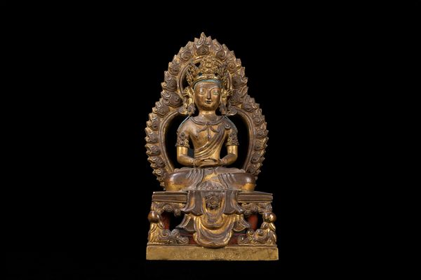 BUDDHA AMITAYUS IN BRONZO DORATO CON FIAMMA  - Asta Arte Orientale  - Associazione Nazionale - Case d'Asta italiane