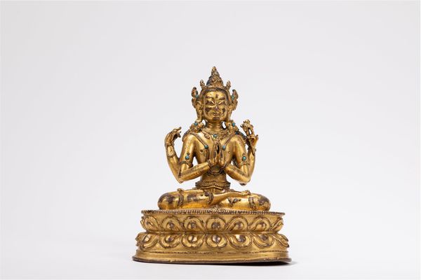 FIGURA IN BRONZO DORATO  - Asta Arte Orientale  - Associazione Nazionale - Case d'Asta italiane