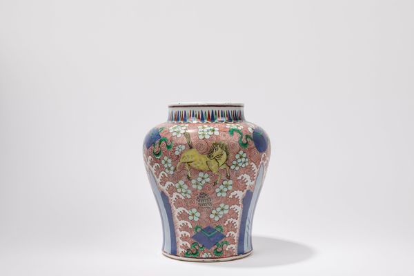 VASO IN PORCELLANA WUCAI  - Asta Arte Orientale  - Associazione Nazionale - Case d'Asta italiane