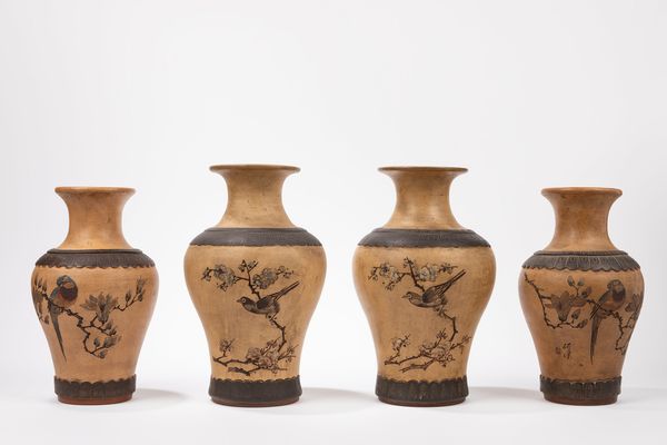 DUE COPPIE DI VASI IN CERAMICA YIXIN  - Asta Arte Orientale  - Associazione Nazionale - Case d'Asta italiane