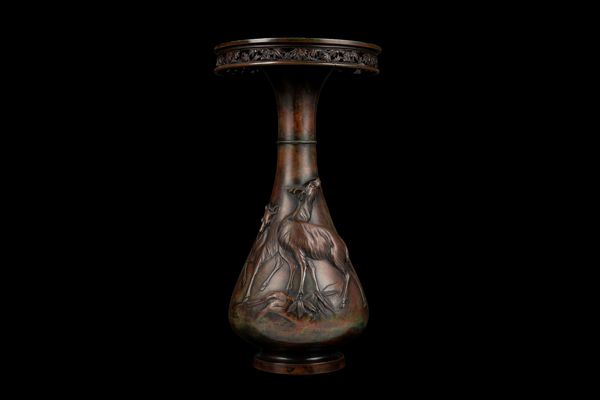 VASO IN BRONZO PATINATO  - Asta Arte Orientale  - Associazione Nazionale - Case d'Asta italiane