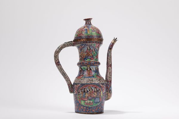 BROCCA DA CAFFÈ QAJAR IN RAME SMALTATO CON COPERCHIO  - Asta Arte Orientale  - Associazione Nazionale - Case d'Asta italiane