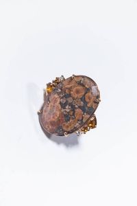 ANELLO - Peso gr12 2 in oro rosa 9 Kt  sommit con doppietta in cristallo di rocca e rodolite.ai lati quarzi citrini e  [..]