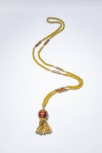 LUNGA COLLANA - Peso gr 75 7 Lunghezza cm 90 in oro giallo  composta da maglia lucida e lavorata a corda  alternata a segmenti  [..]