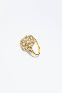 ANELLO - Peso gr 4 1 Misura 13 5 in oro giallo  sommit geometrica  con diamanti taglio brillante e 8/8 per totali ct 0  [..]