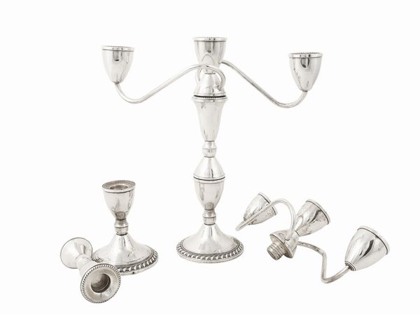 Coppia di candelabri in argento, Duchin  - Asta Una casa fiorentina. Tra tradizione e modernit L'argenteria - I  - Associazione Nazionale - Case d'Asta italiane