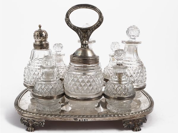 Cruet in argento  - Asta Una casa fiorentina. Tra tradizione e modernit L'argenteria - I  - Associazione Nazionale - Case d'Asta italiane