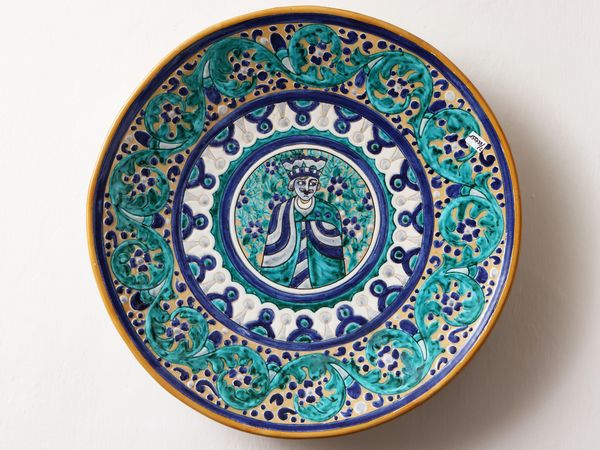 Coppia di piatti da parata in ceramica  - Asta Una casa fiorentina. Tra tradizione e modernit Le collezioni, i dipinti, gli arredi - III  - Associazione Nazionale - Case d'Asta italiane