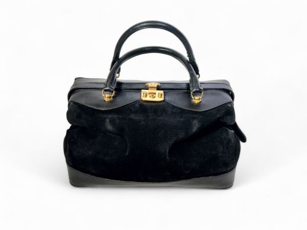 Gucci, Doctor bag beauty nera in pelle scamosciata  - Asta Vintagemania - Associazione Nazionale - Case d'Asta italiane