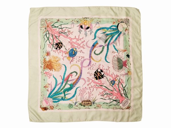 Gucci, Due foulard in seta  - Asta Vintagemania - Associazione Nazionale - Case d'Asta italiane