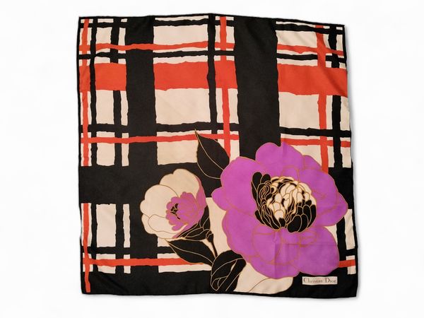 Christian Dior, Foulard in seta  - Asta Vintagemania - Associazione Nazionale - Case d'Asta italiane