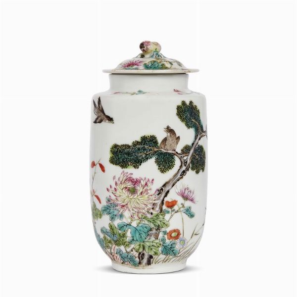 VASO CON COPERCHIO, CINA, PERIODO HONGXIAN 1916  - Asta Arte Orientale - Associazione Nazionale - Case d'Asta italiane