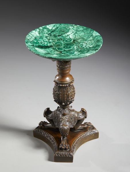 BRONZISTA FRANCESE DEL XIX SECOLO : Alzata in bronzo e malachite, fusto all'antica decorato con motivi fitomorfi e recante una colonna corinzia sulla sommit, base tripode poggiante su piedi ferini  - Asta Asta 432 | ARTE ANTICA E DEL XIX SECOLO Tradizionale - Associazione Nazionale - Case d'Asta italiane