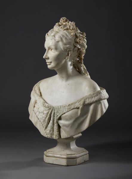 D'AFFRY, DUCHESSA DI CASTIGLIONE-COLONNA, DETTA 'MARCELLO' ADLE (1836 - 1879) : Busto di gentildonna con ghirlanda di fiori tra i capelli  - Asta Asta 432 | ARTE ANTICA E DEL XIX SECOLO Tradizionale - Associazione Nazionale - Case d'Asta italiane