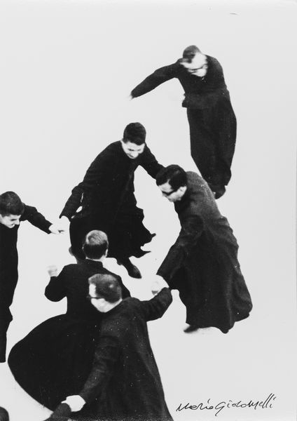 Mario Giacomelli : Io non ho mani che mi accarezzino il volto  - Asta Fotografia: Under 1K - Associazione Nazionale - Case d'Asta italiane