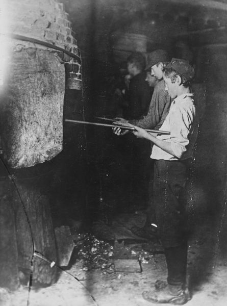 LEWIS HINE : Glass Factory, Grafton, West Virginia  - Asta Fotografia: Under 1K - Associazione Nazionale - Case d'Asta italiane