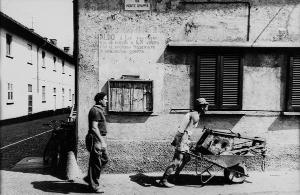 Uliano Lucas : Paese della Brianza  - Asta Fotografia: Under 1K - Associazione Nazionale - Case d'Asta italiane