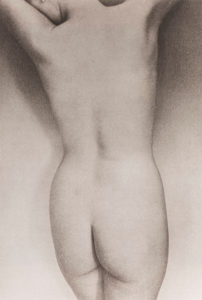 Sheila  Metzner : Man Ray Nude, dalla serie The year of Tibet  - Asta Fotografia: Under 1K - Associazione Nazionale - Case d'Asta italiane