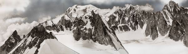 Eugenio Pocchiola : Monte Bianco dalla vetta dell'Aiguille de Toula  - Asta Fotografia: Under 1K - Associazione Nazionale - Case d'Asta italiane