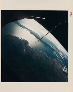 NASA - Gemini XII Earth sky view