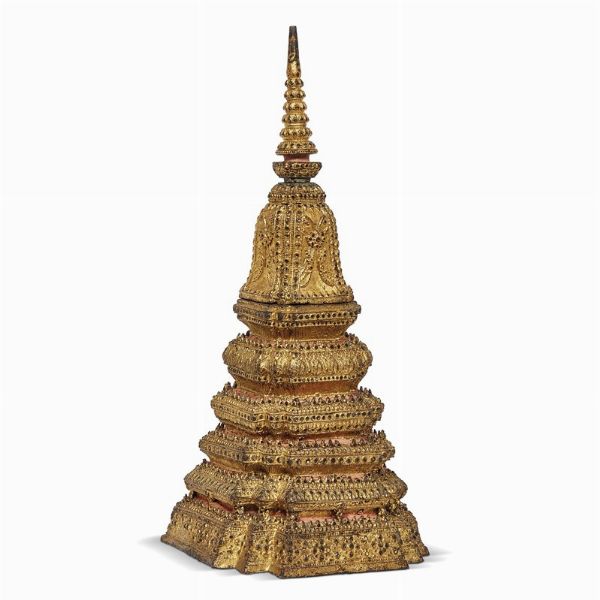 STUPA, THAILANDIA, PERIODO RATTANAKOSIN, FINE SEC. XIX  - Asta Arte Orientale - Associazione Nazionale - Case d'Asta italiane