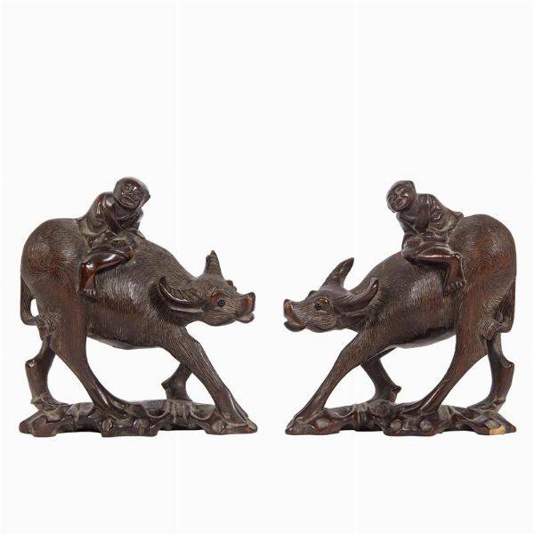 COPPIA DI SCULTURE, GIAPPONE, PERIODO MEIJI, SEC. XX  - Asta Arte Orientale - Associazione Nazionale - Case d'Asta italiane