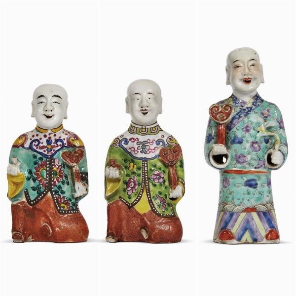 TRE FIGURE, CINA, DINASTIA QING, SEC. XIX  - Asta Arte Orientale - Associazione Nazionale - Case d'Asta italiane