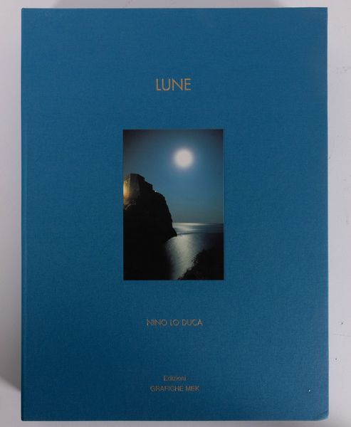 Nino Lo Duca : Cartella d'Artista<BR>10 immagini fotografiche e 10 poesie di autori contemporanei Lune  - Asta Fotografia - Associazione Nazionale - Case d'Asta italiane