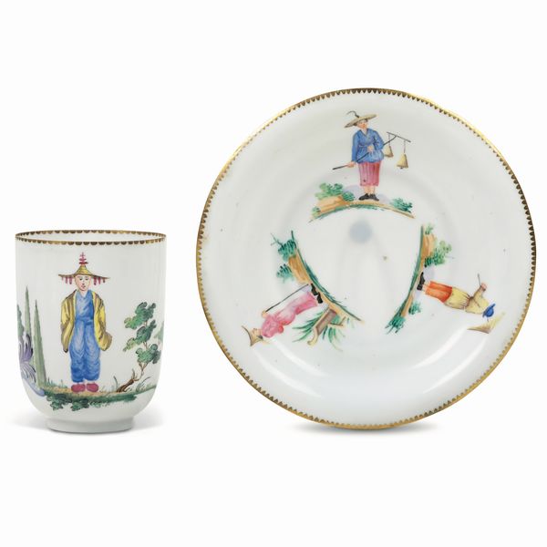 Tazza con piattino<BR>Doccia, Manifattura Ginori, 1810-1840<BR>  - Asta Maioliche, Porcellane e Figure Venete di un Collezionista Veneziano - Associazione Nazionale - Case d'Asta italiane