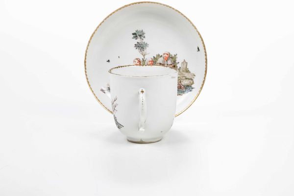 Tazza con piattino<BR>Germania, Manifattura di Nymphenburg, 1765-1770  - Asta Maioliche, Porcellane e Figure Venete di un Collezionista Veneziano - Associazione Nazionale - Case d'Asta italiane