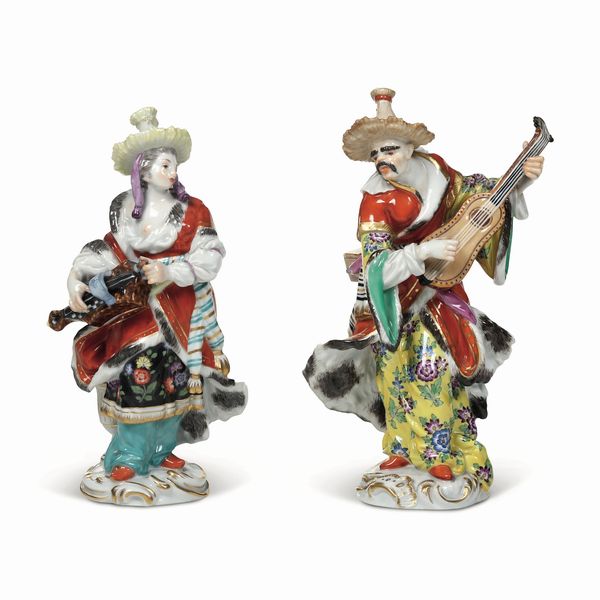 Coppia di figurine<BR>Meissen, 1970-1980 circa<BR>  - Asta Maioliche, Porcellane e Figure Venete di un Collezionista Veneziano - Associazione Nazionale - Case d'Asta italiane