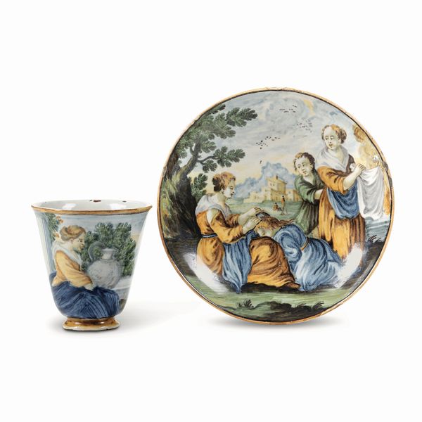 Una tazza e un piattino<BR>Castelli, Bottega dei Gentili, ultimo quarto del XVIII secolo<BR>  - Asta Maioliche, Porcellane e Figure Venete di un Collezionista Veneziano - Associazione Nazionale - Case d'Asta italiane