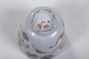 Tazza<BR>Venezia, Manifattura Vezzi, 1724-1727 circa<BR>  - Asta Maioliche, Porcellane e Figure Venete di un Collezionista Veneziano - Associazione Nazionale - Case d'Asta italiane