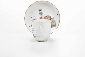 Tazza con piattino<BR>Germania, Manifattura di Nymphenburg, 1765-1770  - Asta Maioliche, Porcellane e Figure Venete di un Collezionista Veneziano - Associazione Nazionale - Case d'Asta italiane