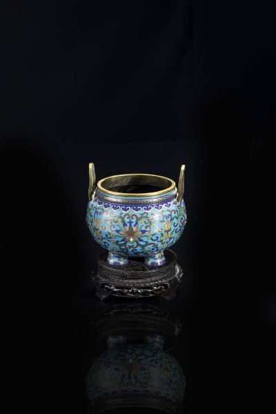 INCENSIERE : Incensiere in cloisonn con decori floreali  Cina  dinastia Qing  XVIII sec H cm 9 5 Diam cm 9 5  - Asta Arte orientale - Associazione Nazionale - Case d'Asta italiane