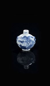 SNUFF BOTTLE - Snuff bottle in porcellana bianca e blu