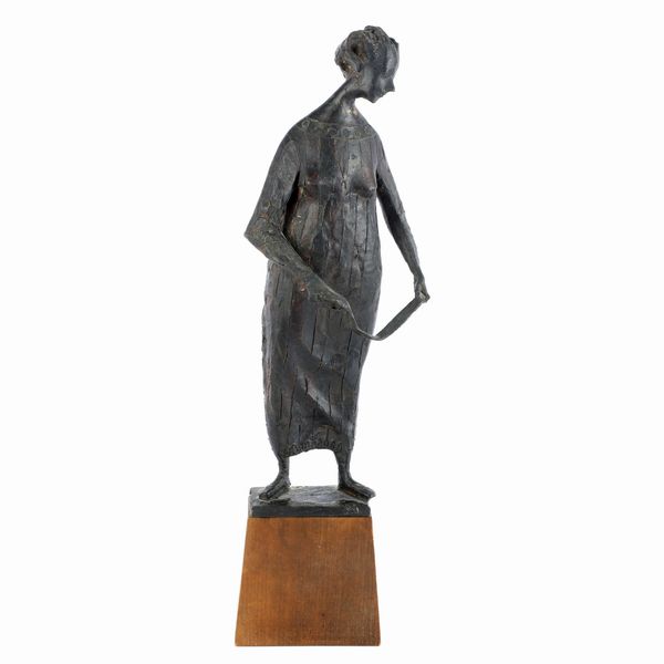 MARIO MOLTENI : Figura femminile, scultura in volume in bronzo a patina scura  - Asta Smart Auction: arredo, dipinti, sculture, argenti e altro a prezzi vantaggiosi - Associazione Nazionale - Case d'Asta italiane