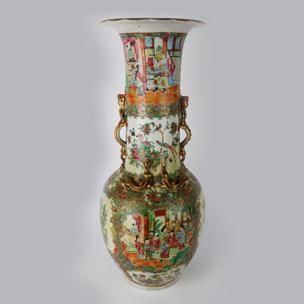 Vaso in porcellana policromo  - Asta Smart Auction: arredo, dipinti, sculture, argenti e altro a prezzi vantaggiosi - Associazione Nazionale - Case d'Asta italiane