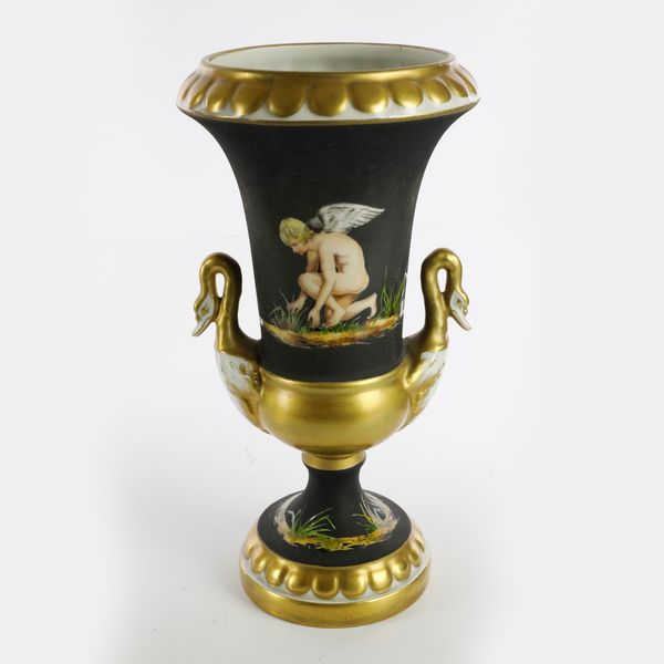 Vaso in porcellana biansato  - Asta Smart Auction: arredo, dipinti, sculture, argenti e altro a prezzi vantaggiosi - Associazione Nazionale - Case d'Asta italiane