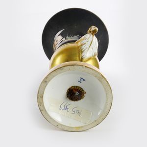 Vaso in porcellana biansato  - Asta Smart Auction: arredo, dipinti, sculture, argenti e altro a prezzi vantaggiosi - Associazione Nazionale - Case d'Asta italiane