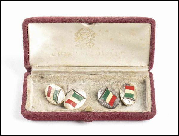 Coppia di gemelli Reppublica Italiana  - Asta Militaria, Medaglie e Ordini Cavallereschi - Associazione Nazionale - Case d'Asta italiane